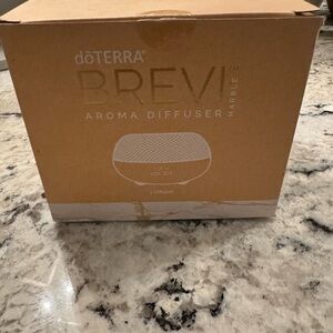 doTERRA Brevi Aroma Diffuser - Marble & white design